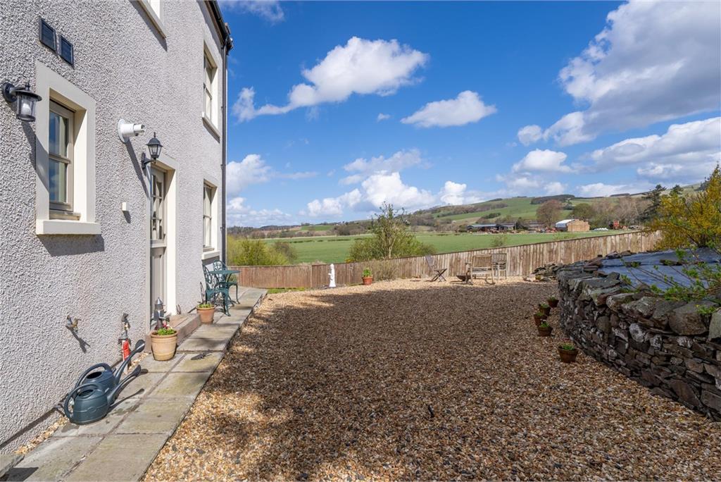 Kissinggate Cottage, Wellbrae, Teapot Street,
Morebattle,
Kelso,
TD5 8QF - image 17