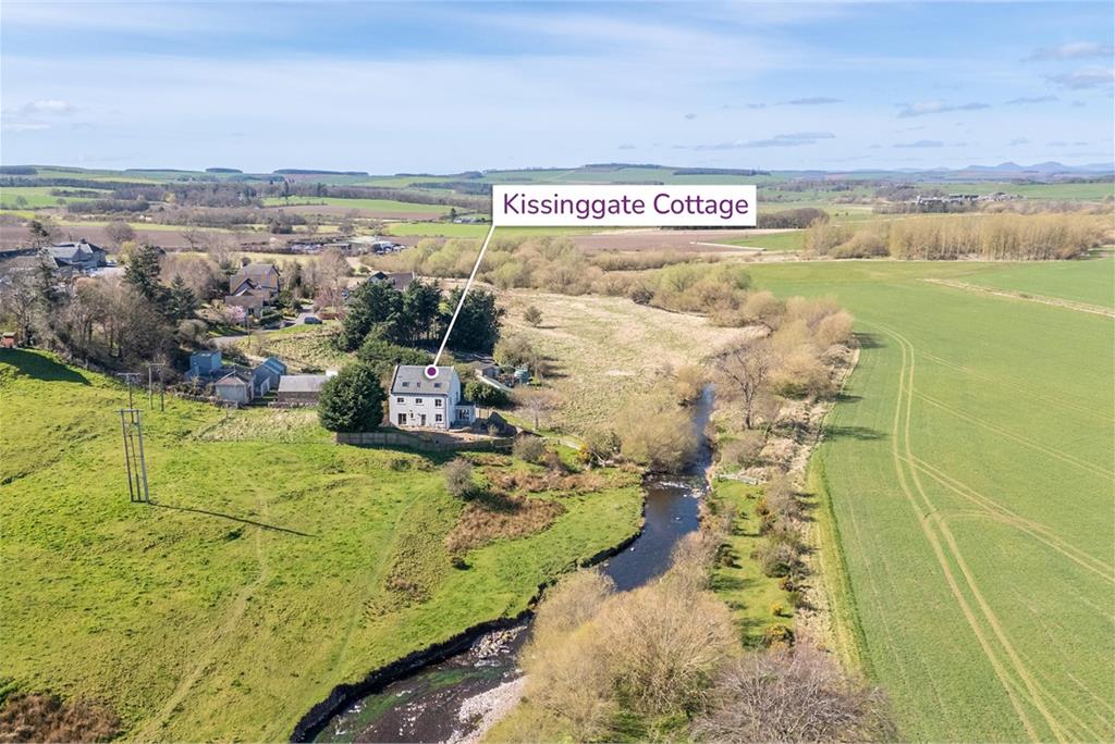 Kissinggate Cottage, Wellbrae, Teapot Street,
Morebattle,
Kelso,
TD5 8QF - image 30