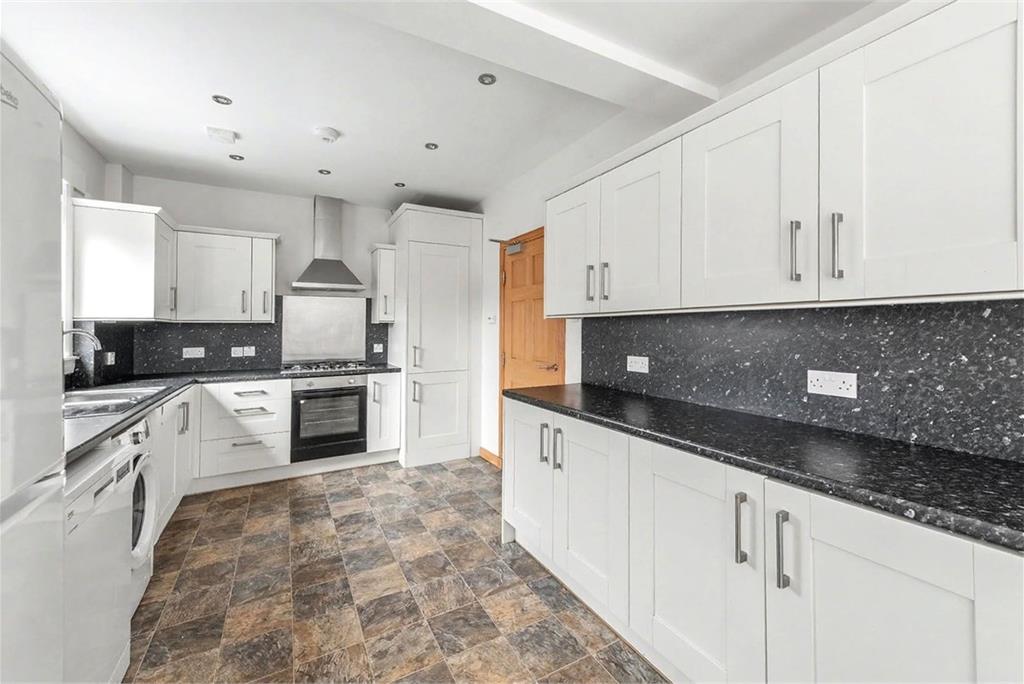 12 Park Street,
St. Andrews,
KY16 8AQ - image 4