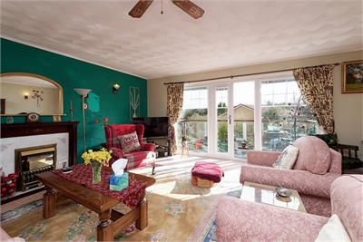 106 Ralston Road, Barrhead, Glasgow, G78 2TA - image 4