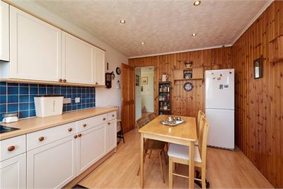 106 Ralston Road, Barrhead, Glasgow, G78 2TA - image 9