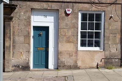 76 North Junction Street, Leith, Edinburgh, EH6 6HT - image 2