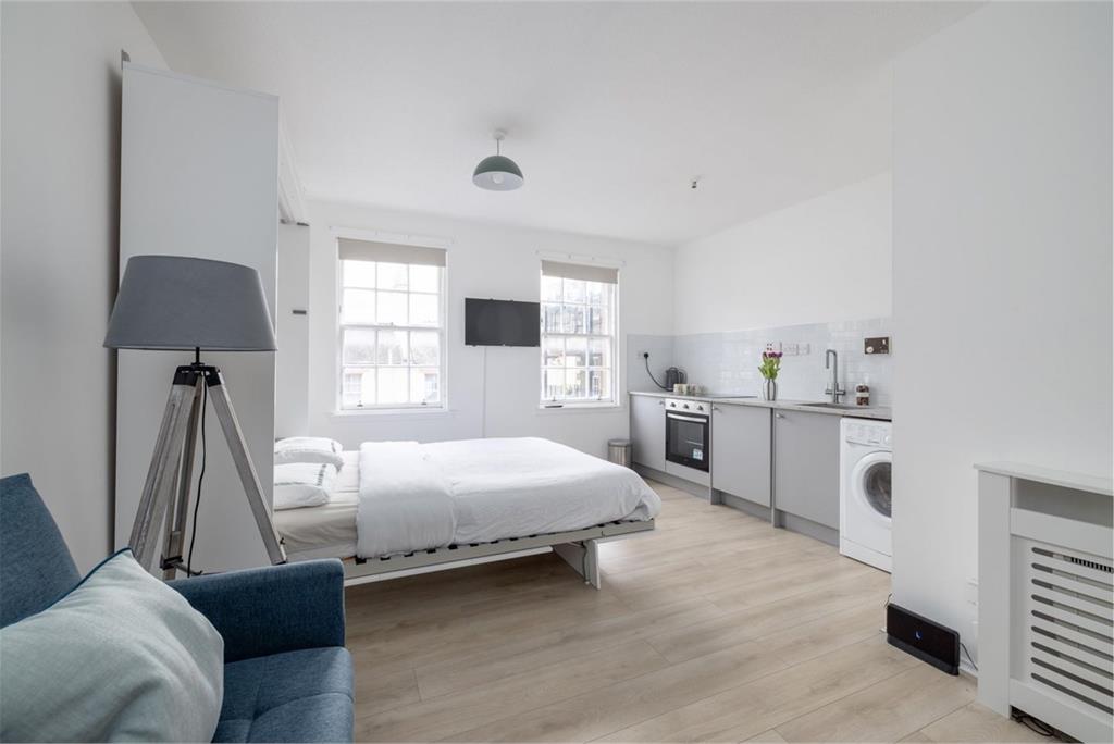 518 Websters Land, Grassmarket, Edinburgh EH1 2RX - image 2