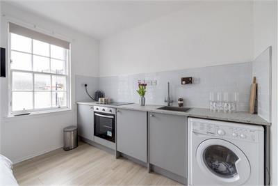 518 Websters Land, Grassmarket, Edinburgh EH1 2RX - image 4