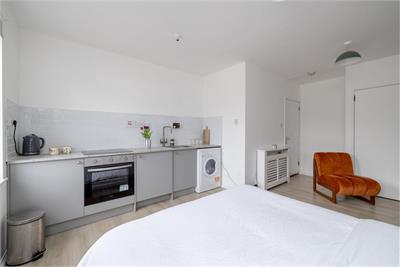 518 Websters Land, Grassmarket, Edinburgh EH1 2RX - image 5