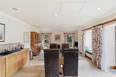 Pilgrim Lodge Kilry, Blairgowrie, PH11 8HU - image 26