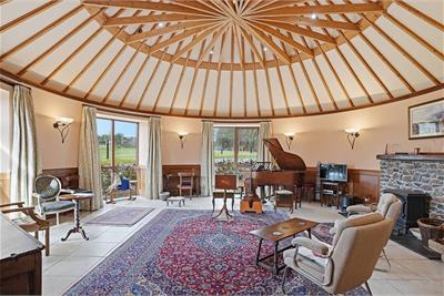 Pilgrim Lodge Kilry, Blairgowrie, PH11 8HU - image 4