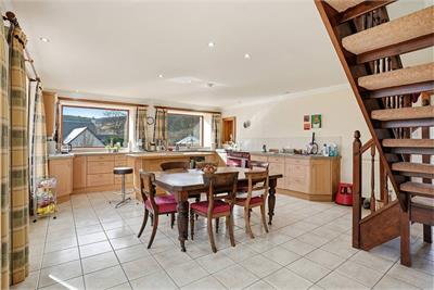Pilgrim Lodge Kilry, Blairgowrie, PH11 8HU - image 8