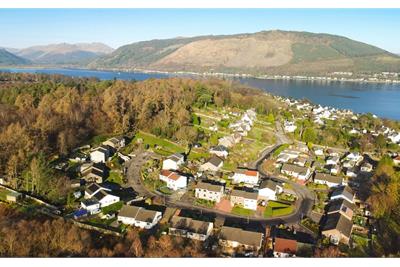 33 Cammesreinach Crescent,
Hunters Quay,
Dunoon,
PA23 8JZ - image 2