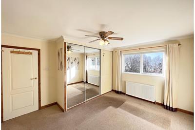 33 Cammesreinach Crescent,
Hunters Quay,
Dunoon,
PA23 8JZ - image 14