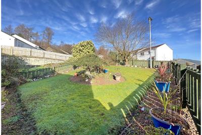 33 Cammesreinach Crescent,
Hunters Quay,
Dunoon,
PA23 8JZ - image 21