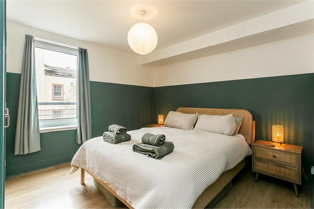11/4 Cables Wynd,
Edinburgh,
EH6 6DU - image 11