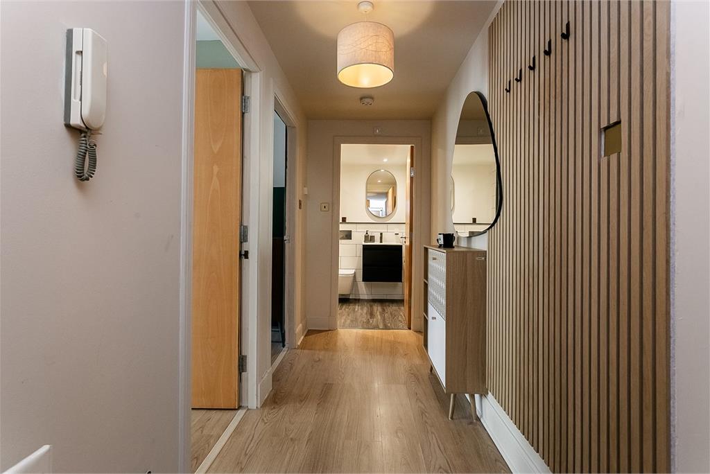 11/4 Cables Wynd,
Edinburgh,
EH6 6DU - image 16