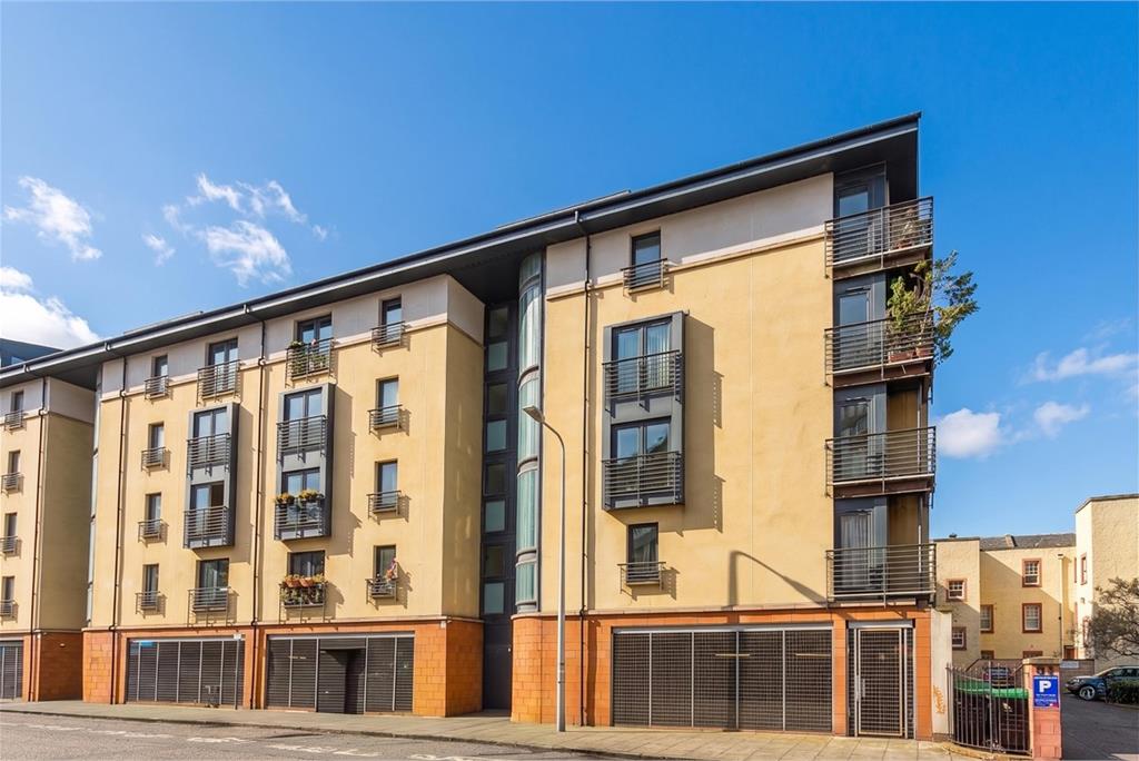11/4 Cables Wynd,
Edinburgh,
EH6 6DU - image 21