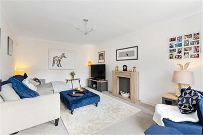 17 Waterloo Bank, Penicuik, Midlothian, EH26 8NS - image 3