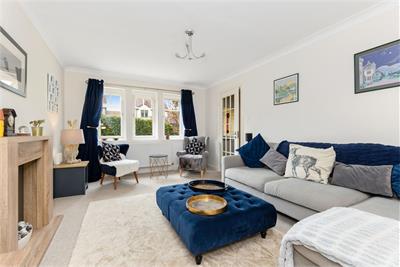 17 Waterloo Bank, Penicuik, Midlothian, EH26 8NS - image 4