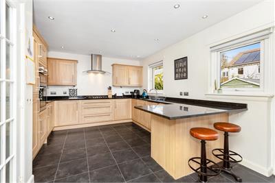 17 Waterloo Bank, Penicuik, Midlothian, EH26 8NS - image 5
