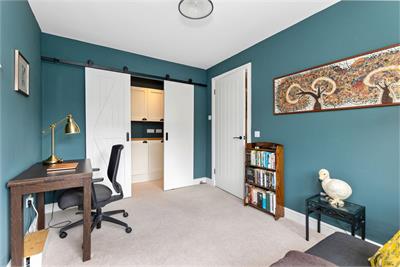 17 Waterloo Bank, Penicuik, Midlothian, EH26 8NS - image 10