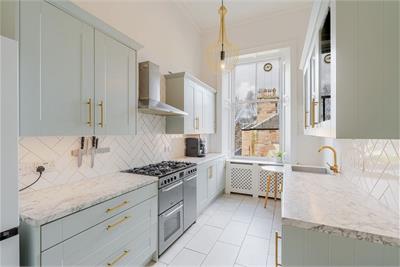 6B Craigmillar Park, Newington, Edinburgh, EH16 5NE - image 2