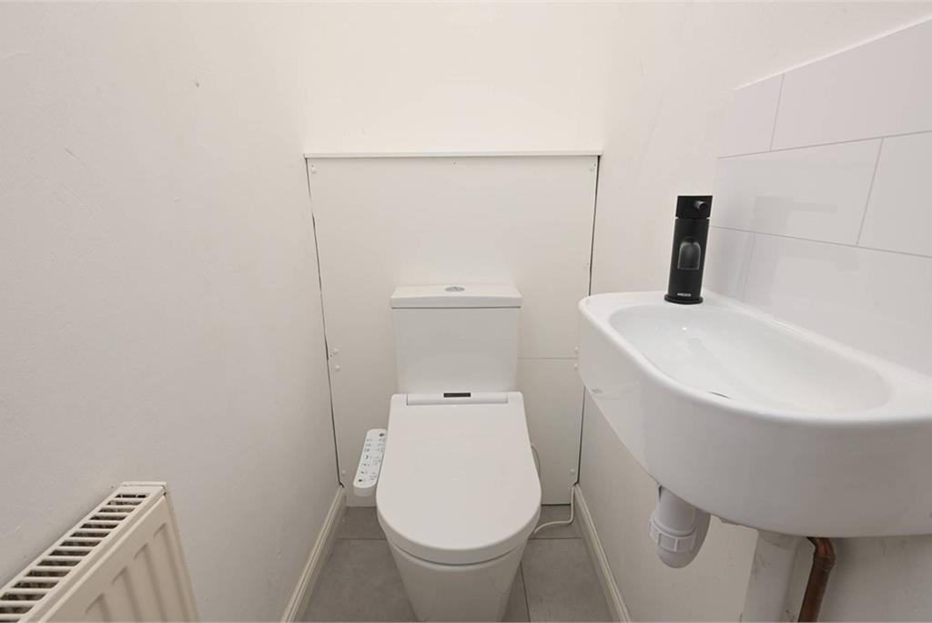 32A Hillside Street, , Edinburgh, EH7 5HB - image 17