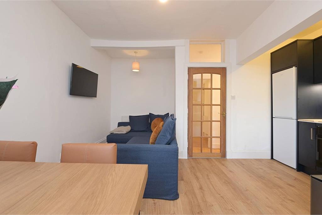 32A Hillside Street, , Edinburgh, EH7 5HB - image 6