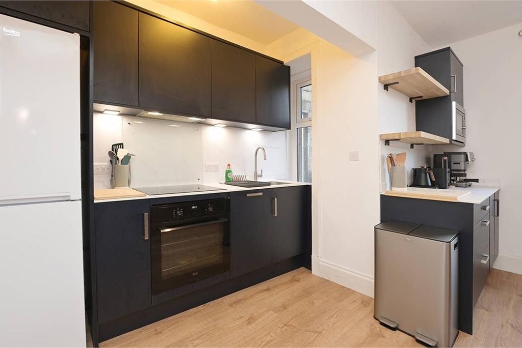 32A Hillside Street, , Edinburgh, EH7 5HB - image 7