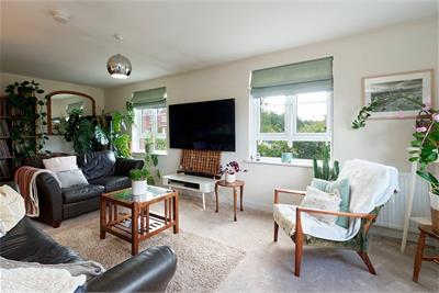 20 Charles Wilson Avenue, Bilston, EH25 9AQ - image 2