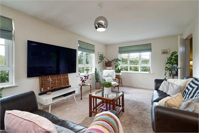 20 Charles Wilson Avenue, Bilston, EH25 9AQ - image 3