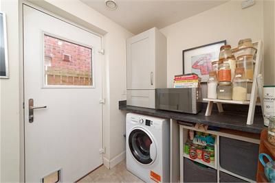 20 Charles Wilson Avenue, Bilston, EH25 9AQ - image 10
