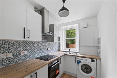 19/2 Loaning Crescent, Edinburgh, EH7 6JR - image 2