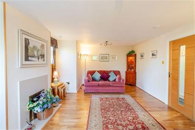 14 East Suffolk Park, Edinburgh, EH16 5PN - image 4