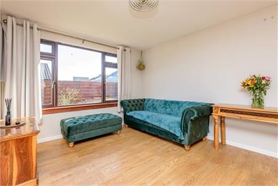 49 Beachmont Place, Dunbar, EH42 1YE - image 2
