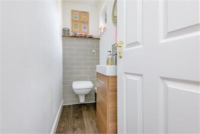17 Jenks Loan, Newtongrange, EH22 4DD - image 9