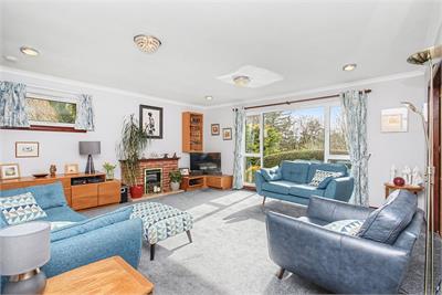 Kilbrennan, The Loan, West Linton, EH46 7HE - image 3