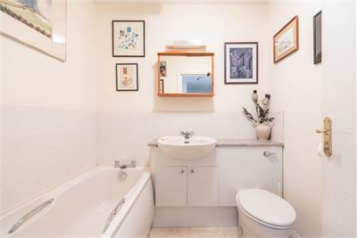 26/10 Annandale Street, Edinburgh, EH7 4AN - image 11