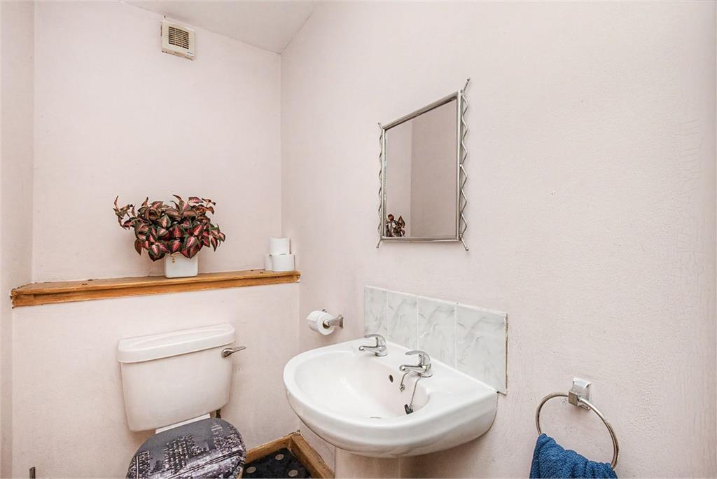 61 Younger Gardens,
St. Andrews,
KY16 8AB - image 11