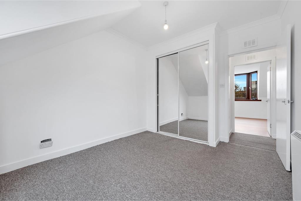 19f Lady Campbells Walk,
Dunfermline,
KY12 0QH - image 6