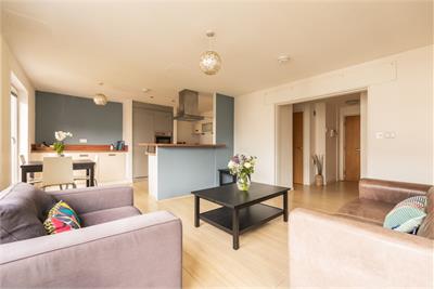 8/15 East Pilton Farm Avenue, Edinburgh, EH5 2GB - image 2