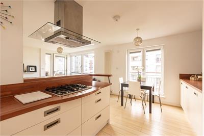 8/15 East Pilton Farm Avenue, Edinburgh, EH5 2GB - image 5