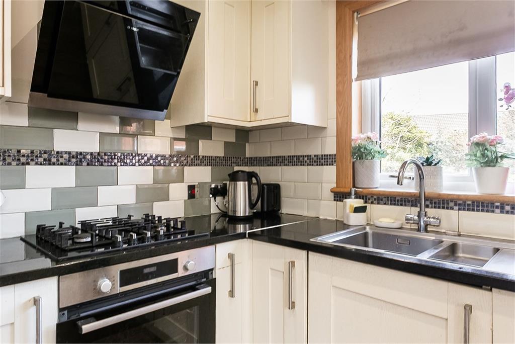 51 Guardwell Crescent,
Edinburgh,
EH17 7HA - image 9