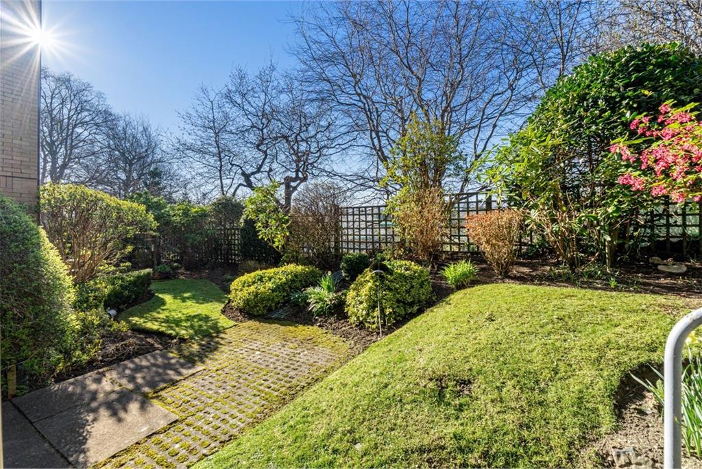22 Whitestone Court, Innerleithen Road, Peebles, EH45 8BN - image 11