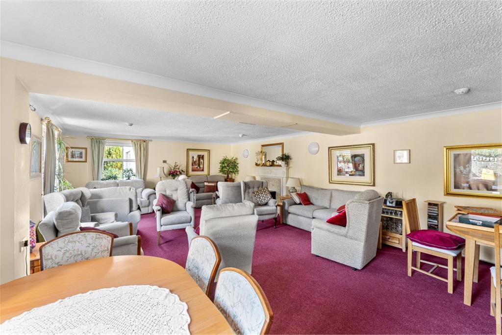 22 Whitestone Court, Innerleithen Road, Peebles, EH45 8BN - image 10
