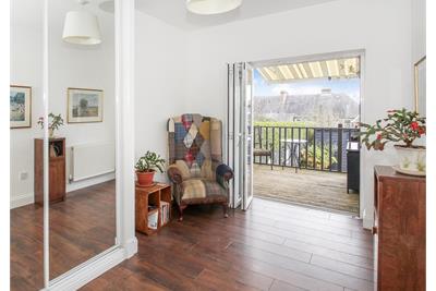 82 Victoria Terrace,
Dunfermline,
KY12 0LU - image 10
