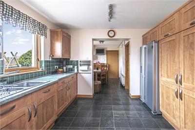 14 Logan Road, Torryburn, KY12 8SN - image 4
