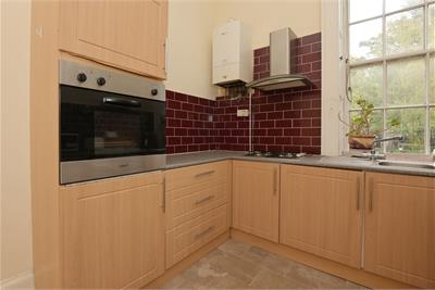 63 Newington Road, EDINBURGH, EH9 1QW - image 2