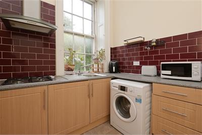63 Newington Road, EDINBURGH, EH9 1QW - image 1