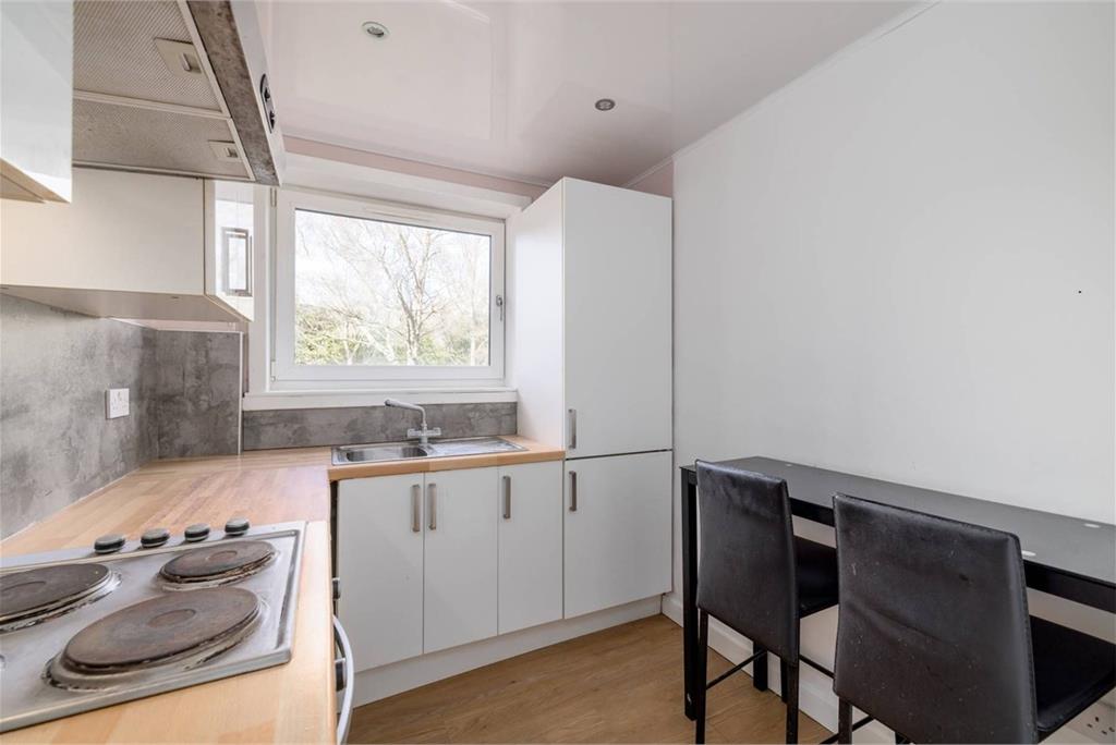 2/22 Pentland Drive,
Edinburgh,
EH10 6PX - image 6