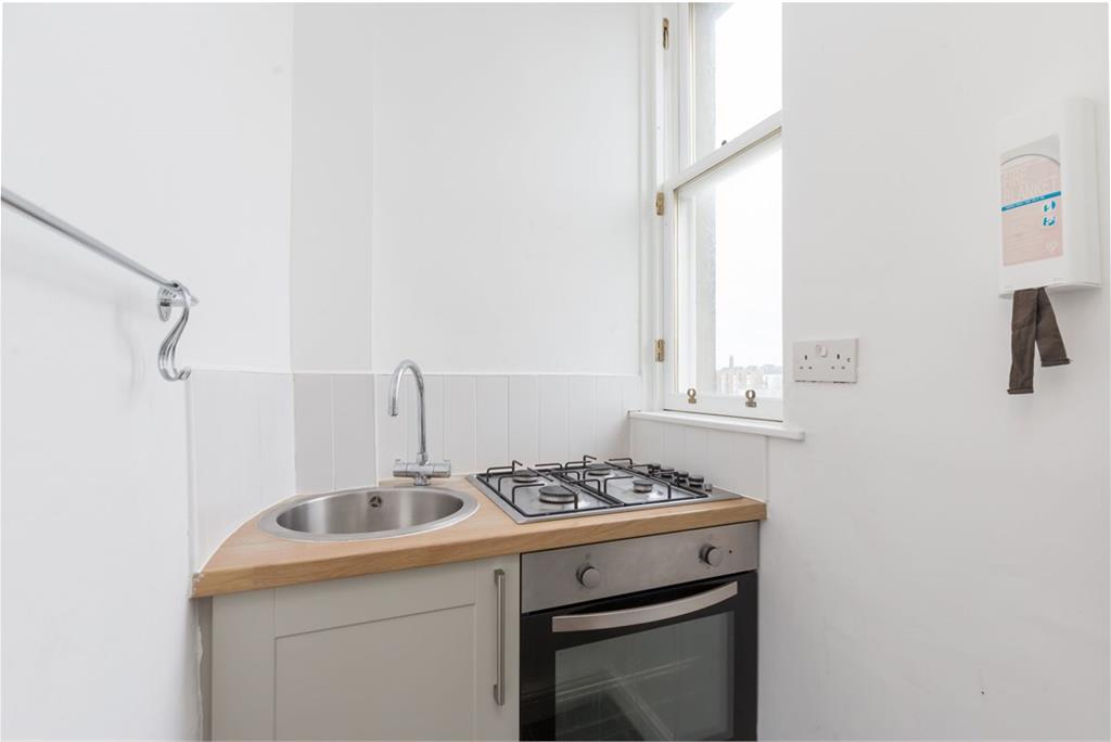 23/8 Bellevue Road, Edinburgh, EH7 4DL - image 4
