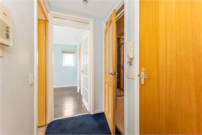 4/5 Rose Park, Trinity, Edinburgh, EH5 3ST - image 11