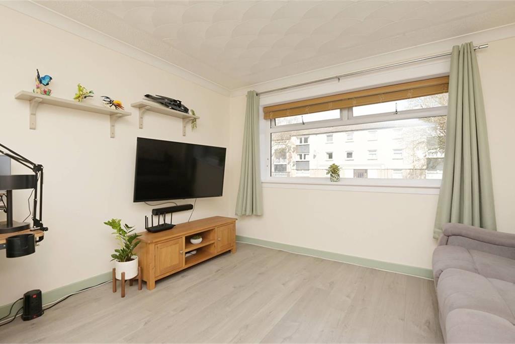 40 Sunnyside Street, Camelon, Falkirk, FK1 4BH - image 2